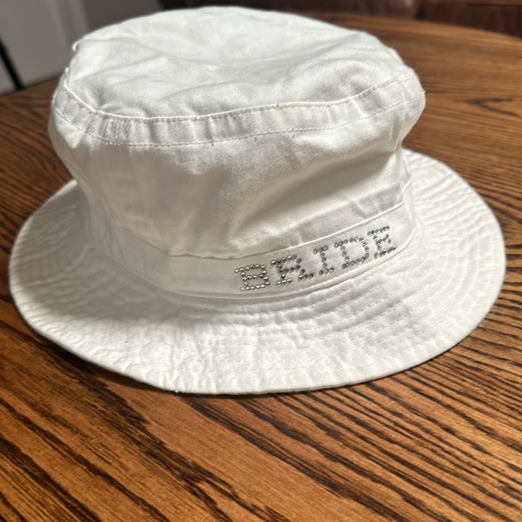 EUC BRIDE Sun Bucket Hat. Perfect for your Honeymoon! Rhinestones! - Picture 6 of 8